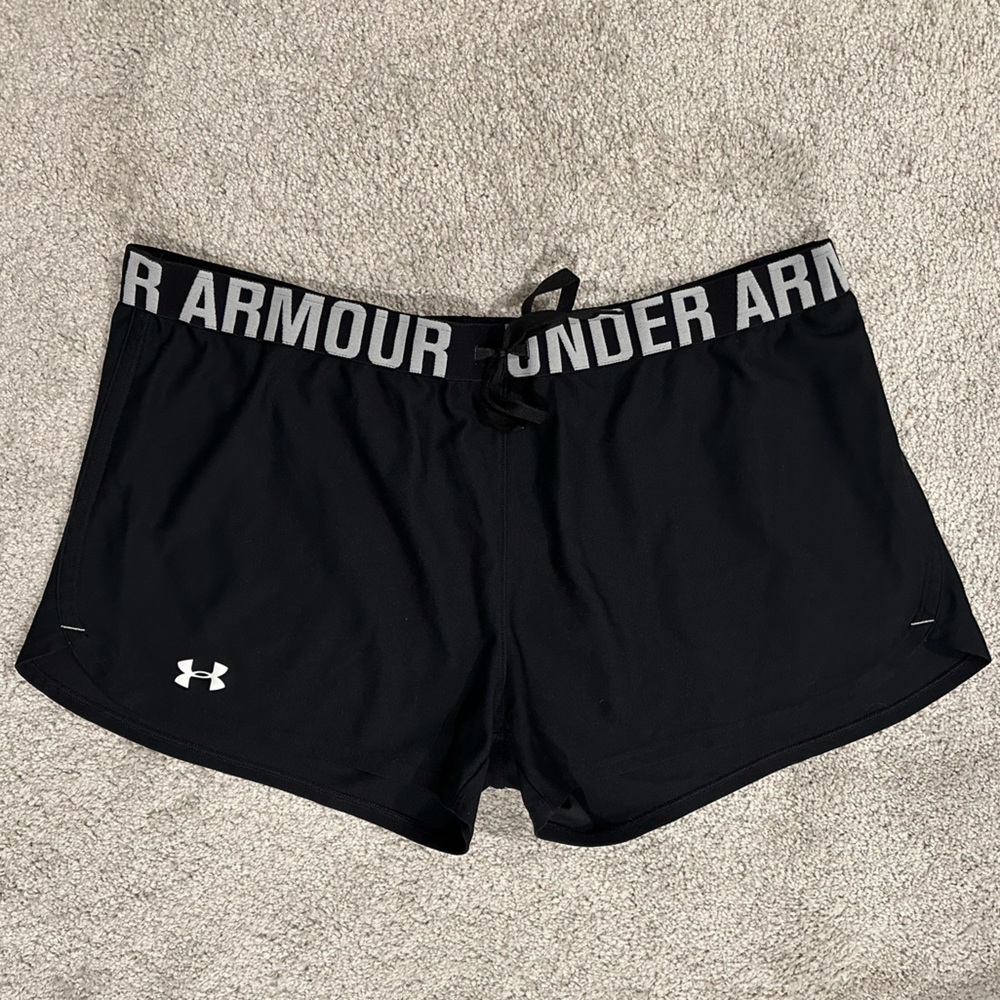 Under Armour women’s athletic workout shorts black XL